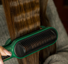 Cargar imagen en el visor de la galería, Cepillo plancha y ondulador 2 en 1
